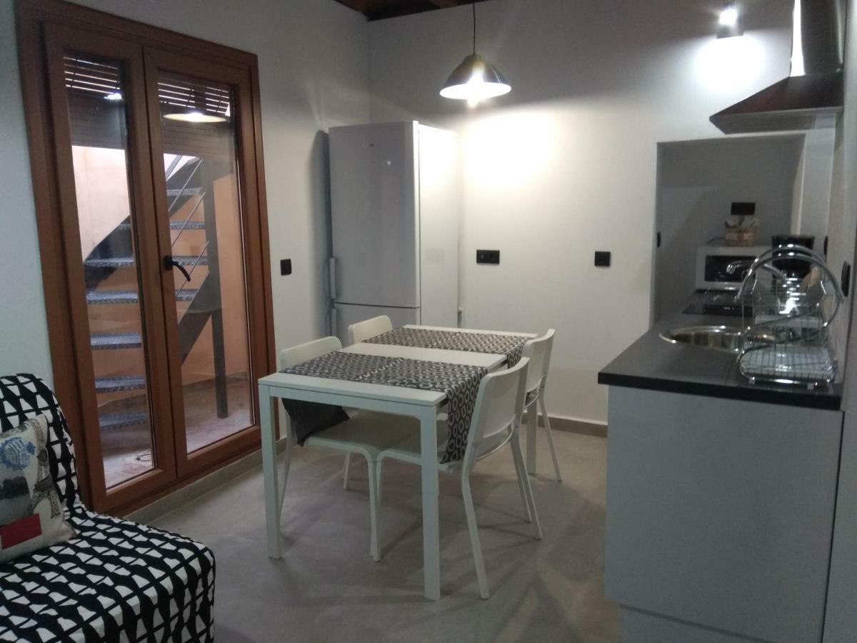 Caleros 8 Apartamento - Apartamentos De La Parte Antigua De Caces Kültér fotó